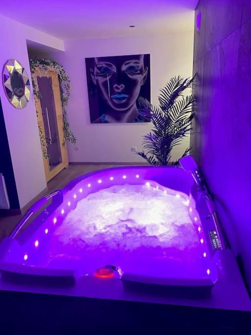 La Suite Saphir - Spa Privatif Nancy Exteriör bild